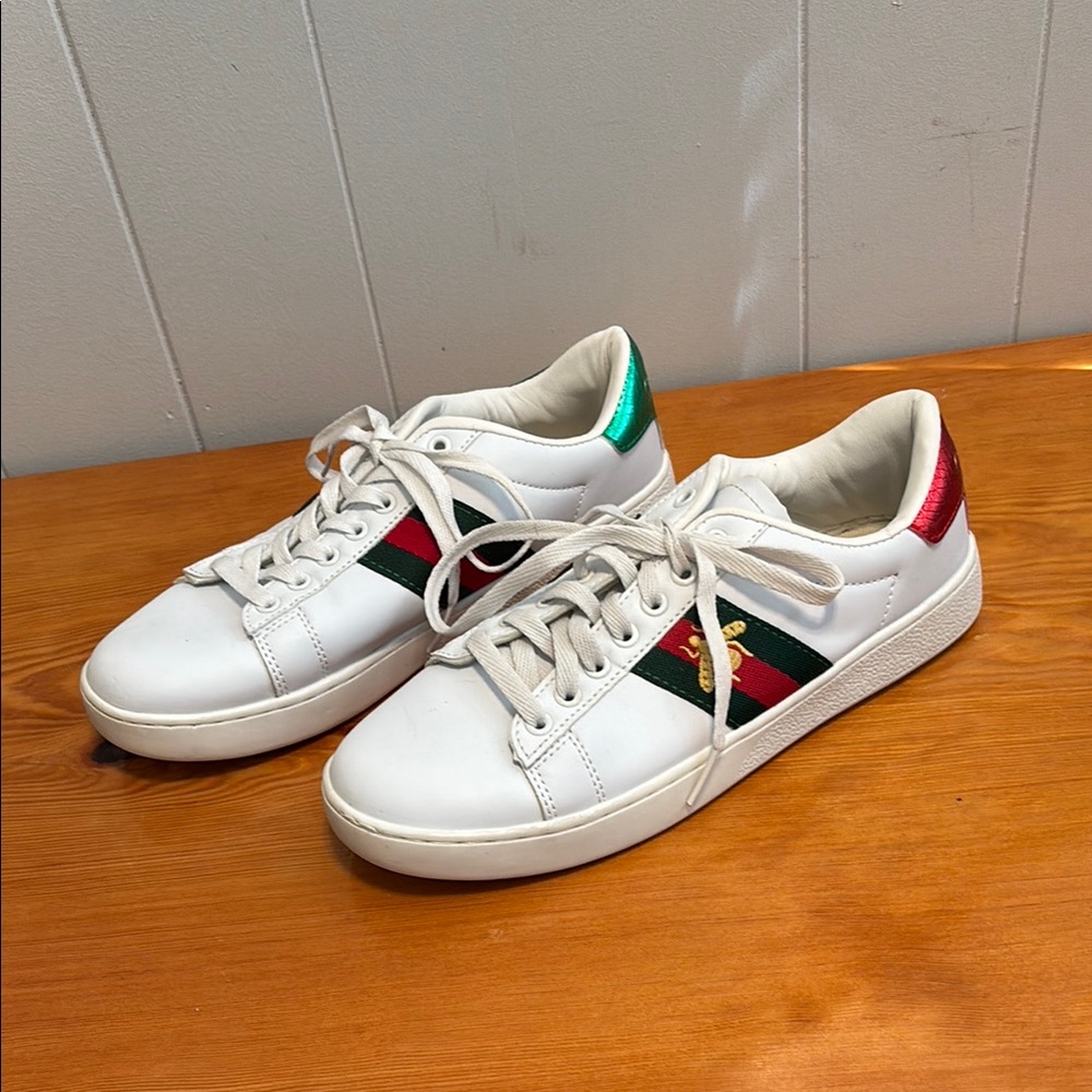Gucci White and Red Sneakers with Signature Style